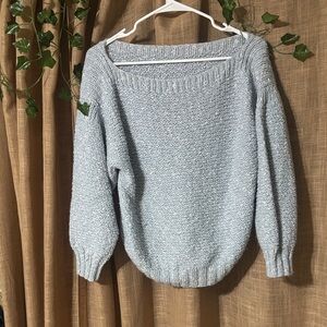 Chic Women's Crew Neck Sweater